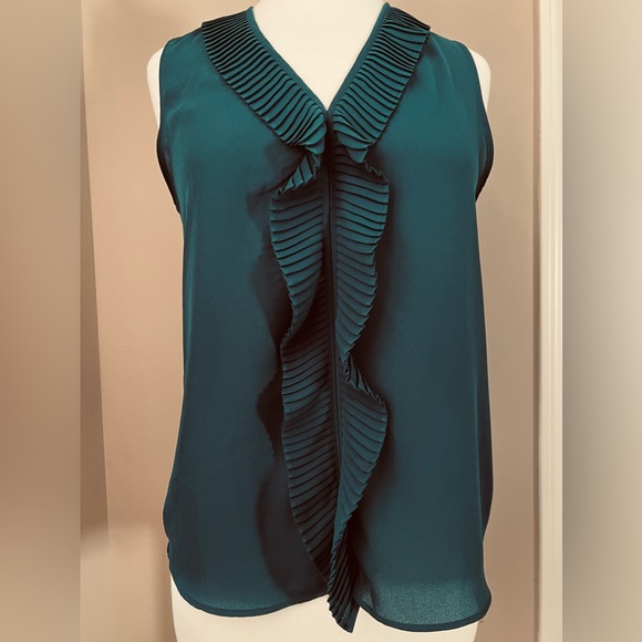 Beautiful Banana Republic blouse, size S petite - Picture 4 of 6